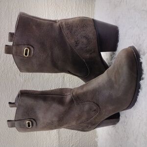 Bandolino Zephy Brown Suede Leather Almond Toe Stack Heel Pull On Mid Calf Boot